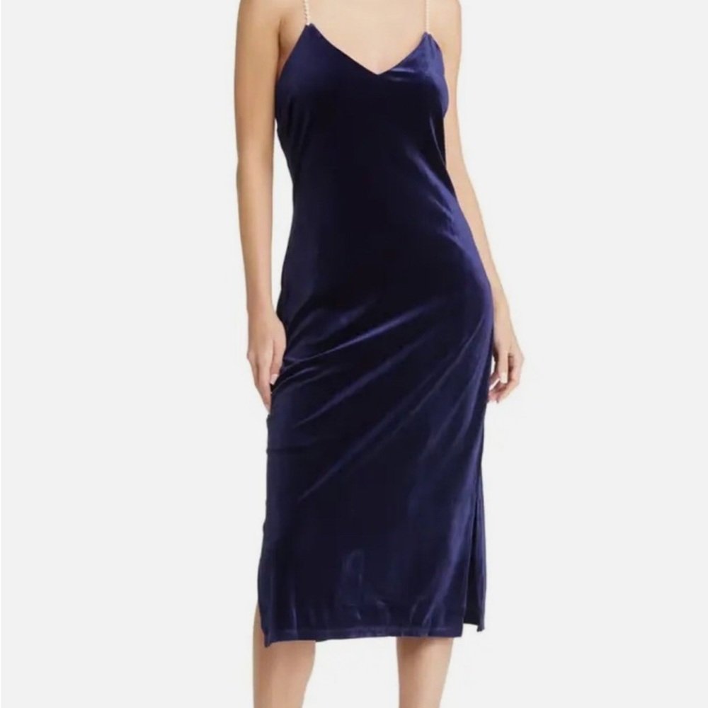 Elegant Velvet Pearl Dress